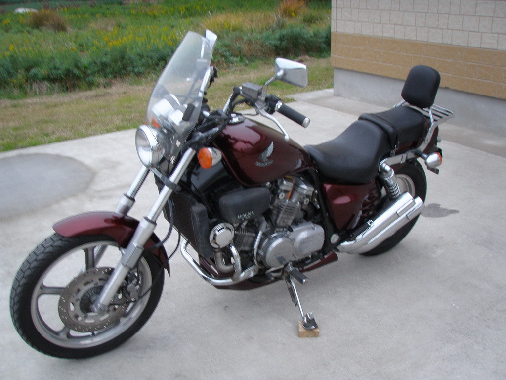 Купить мотоцикл Honda V45 Magna 1988 фото 11
